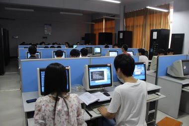 計算機網絡技術專業 構建信息時代的施工藍圖